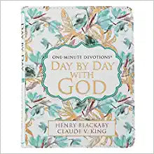CAG OM069 LL ONE0MINUTE DEVOTIONS DAY BY DAY W GOD