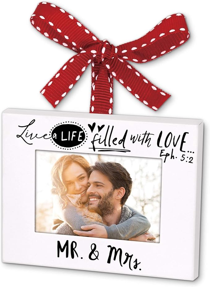LCP 12296 CHRISTMAS ORAMENT FILLED WITH LOVE FRAME
