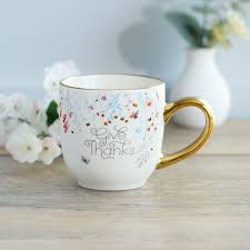 CAG MUG894 GIVE THANKS TOPSY-TURVY WILDFLOWERS CERAMIC MUG - 1 THESSALONIANS 5:18