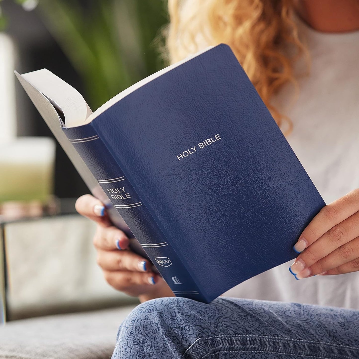 NKJV TN GIFT AND AWARD BIBLE IL BLUE