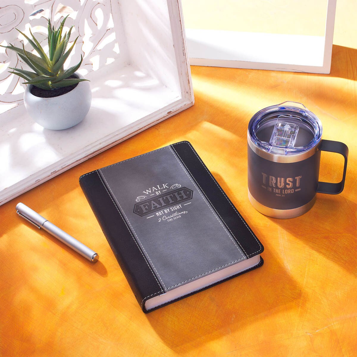 CAG JL681 JOURNAL CLASSIC BLACK/GRAY WALK BY FAITH 2 COR. 5:7